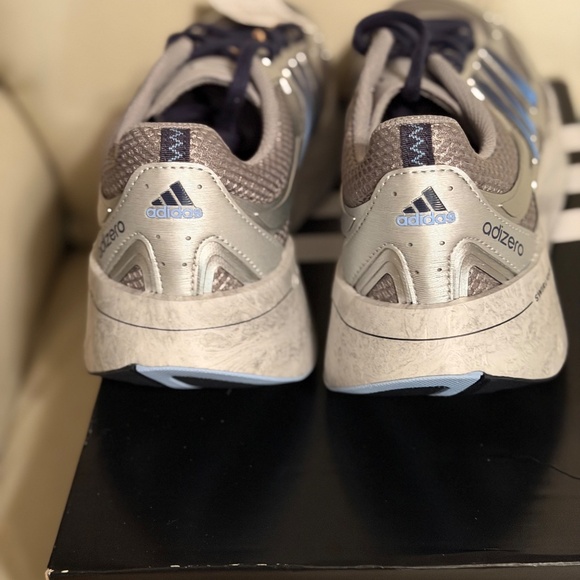 Womens Adidas  ADIZERO ARUKU - Picture 3 of 4